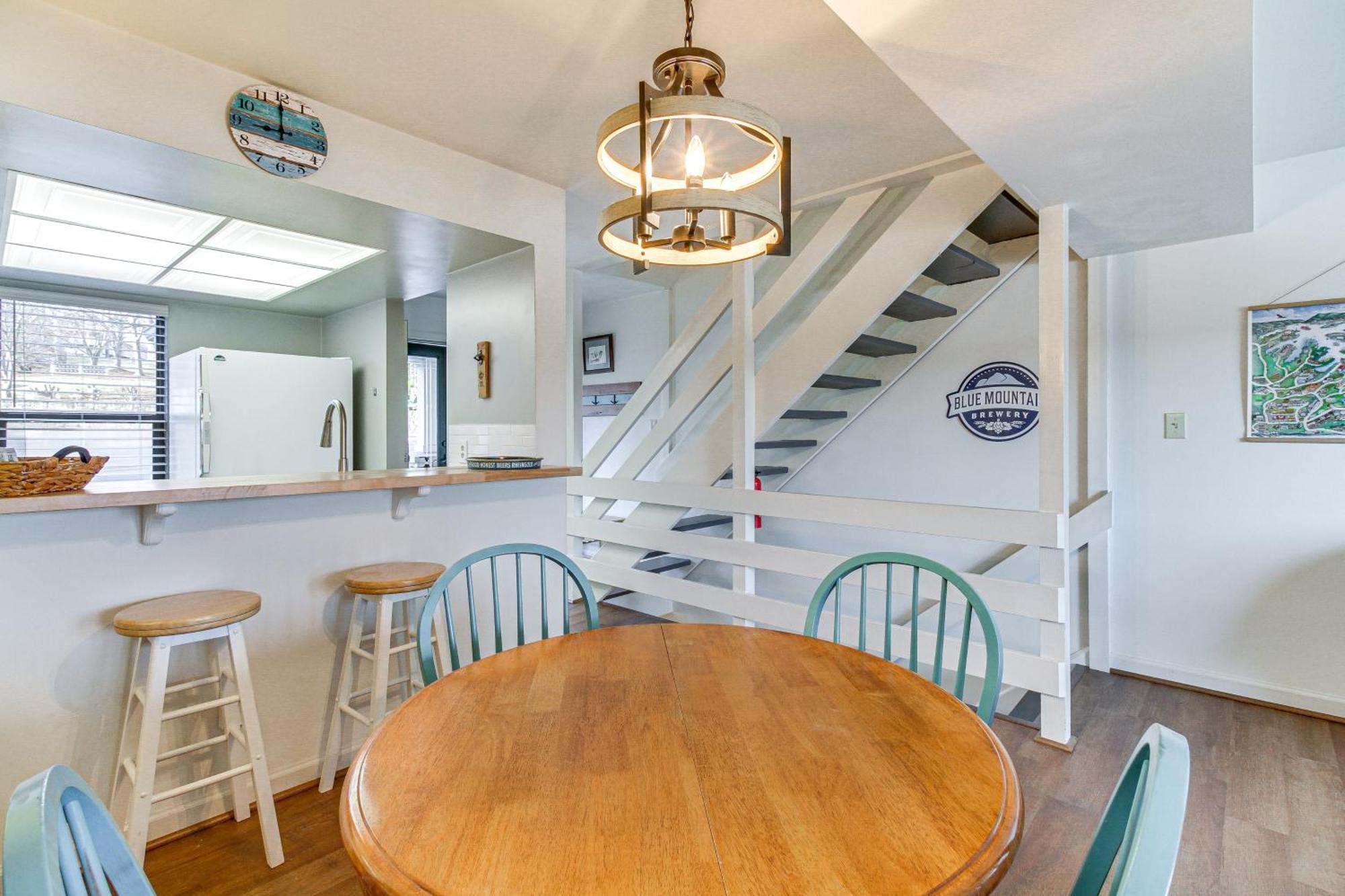 Lakefront Moneta Home With Community Boat Dock! Eksteriør bilde