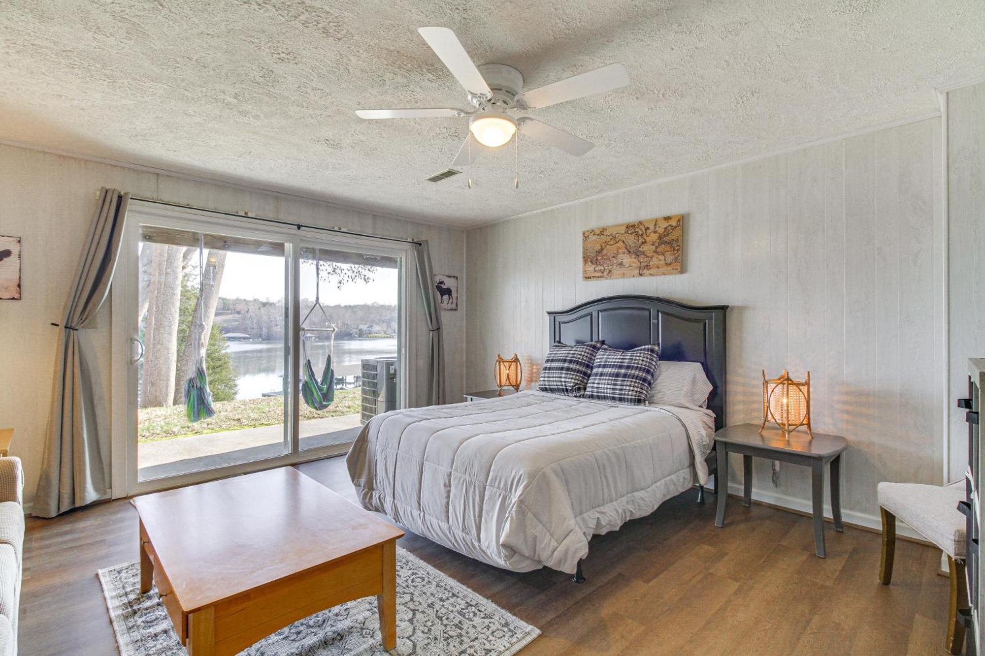 Lakefront Moneta Home With Community Boat Dock! Eksteriør bilde
