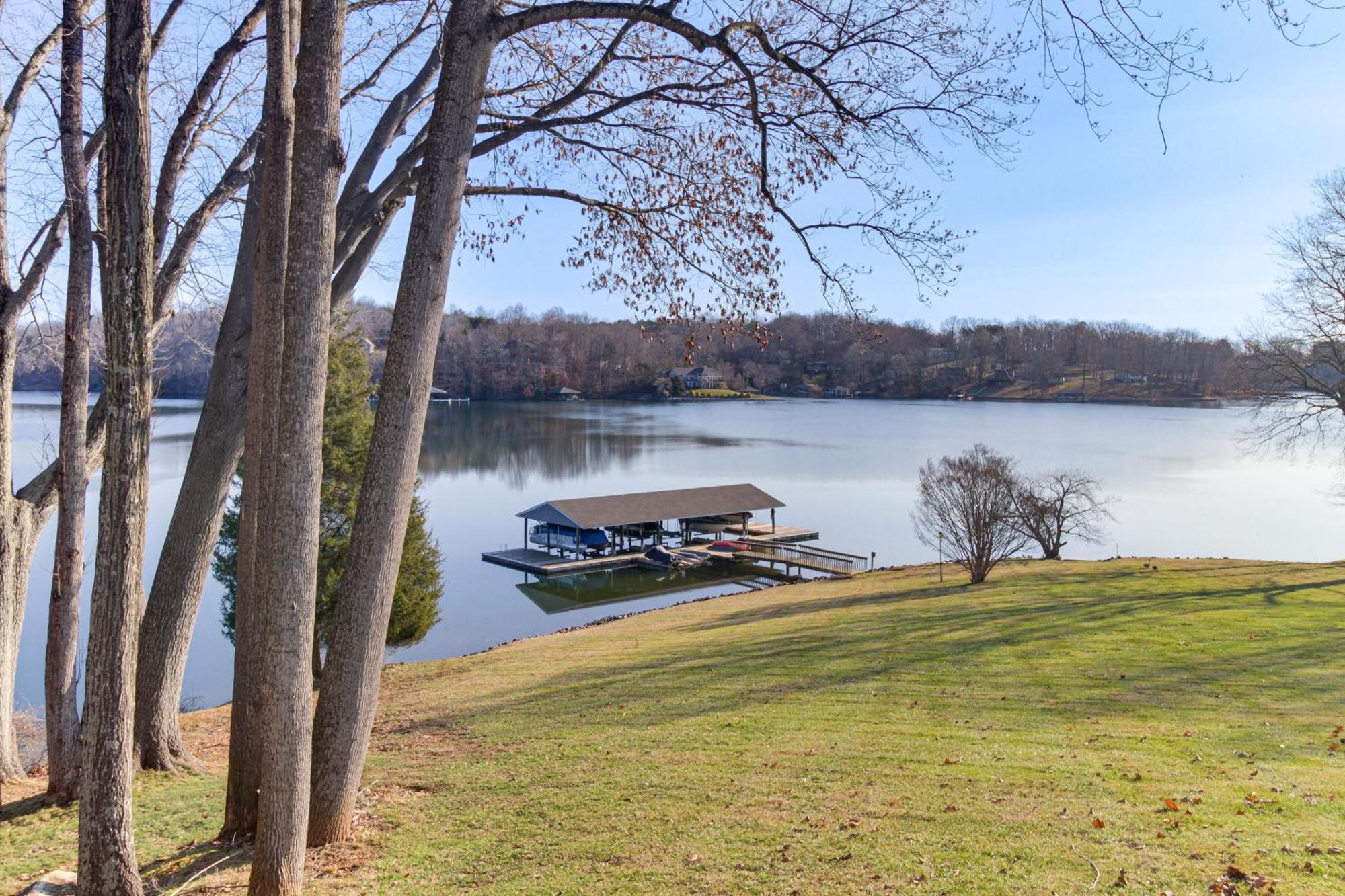Lakefront Moneta Home With Community Boat Dock! Eksteriør bilde